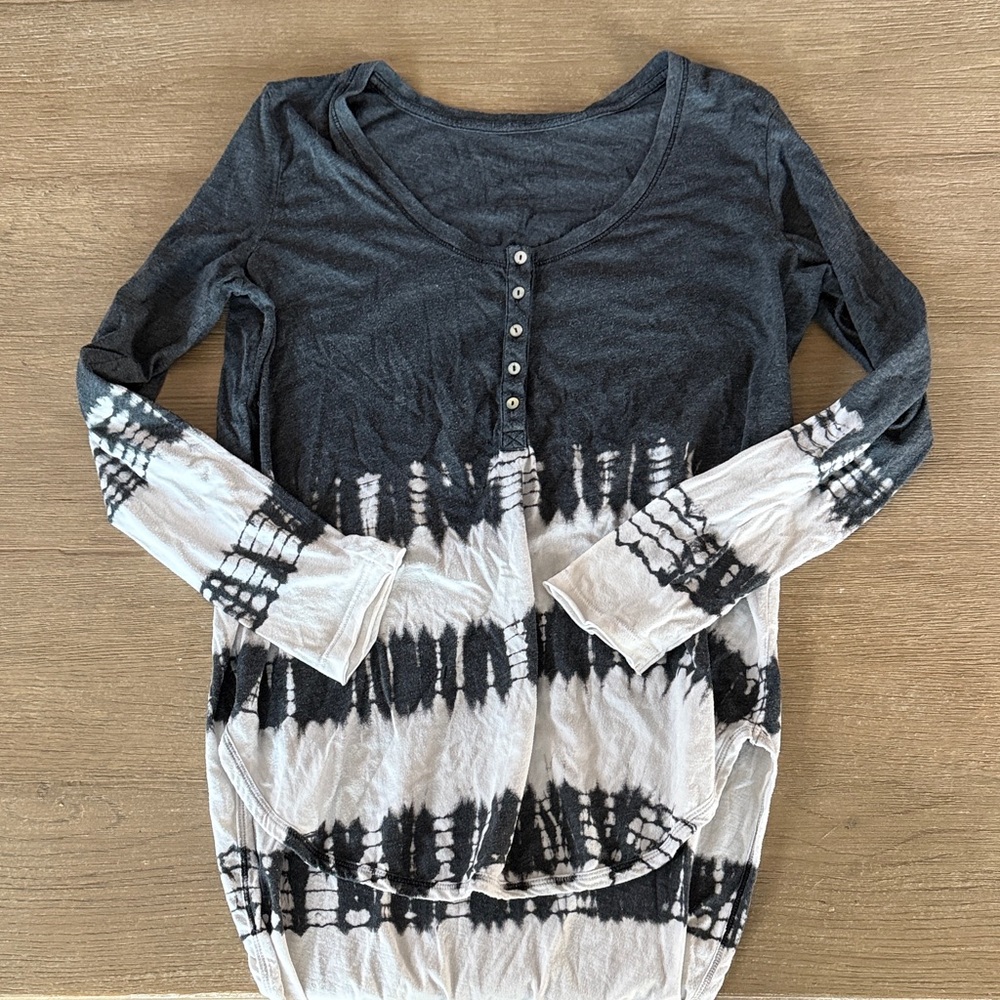Anthropologie Black and White Tie-Dye Long Sleeve Top